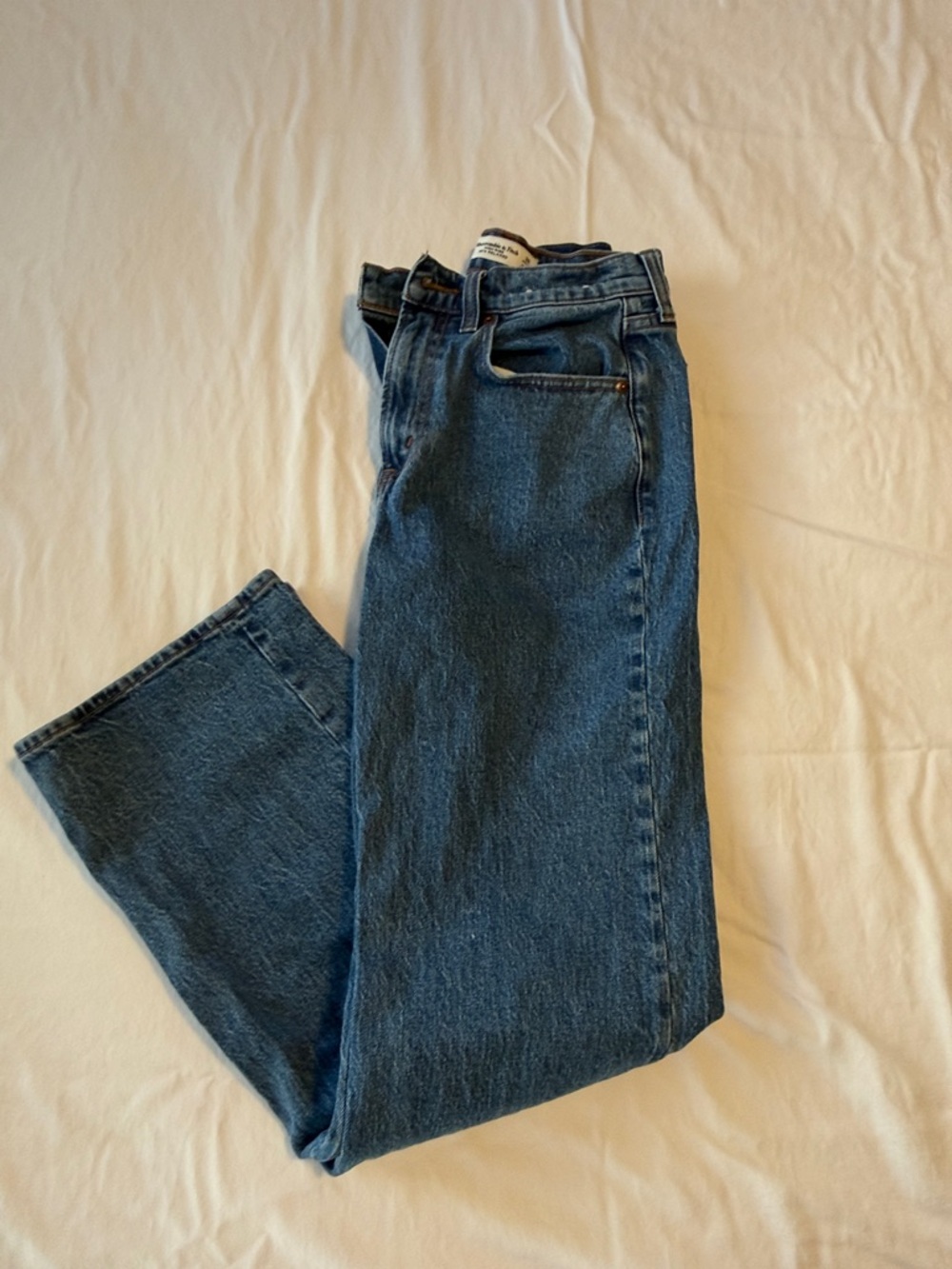 Abercrombie High Rise Relaxed Jeans size 26